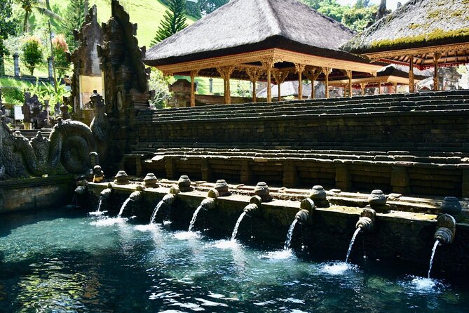 Best of Ubud Full-Day Tour With Entry Tickets - Knowledgeable Tour Guide
