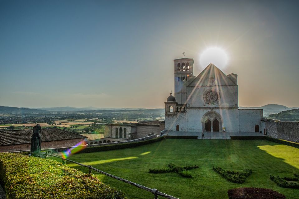 Best Tour of Assisi: 3-Hours Private Tour Including Basilica - Key Points