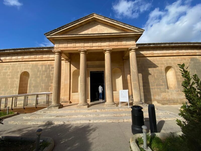 Between Creations and Miracles: Handicrafts and the Basilica of Mosta TOUR IN PORTUGUESE - Practical Aspects of the Tour