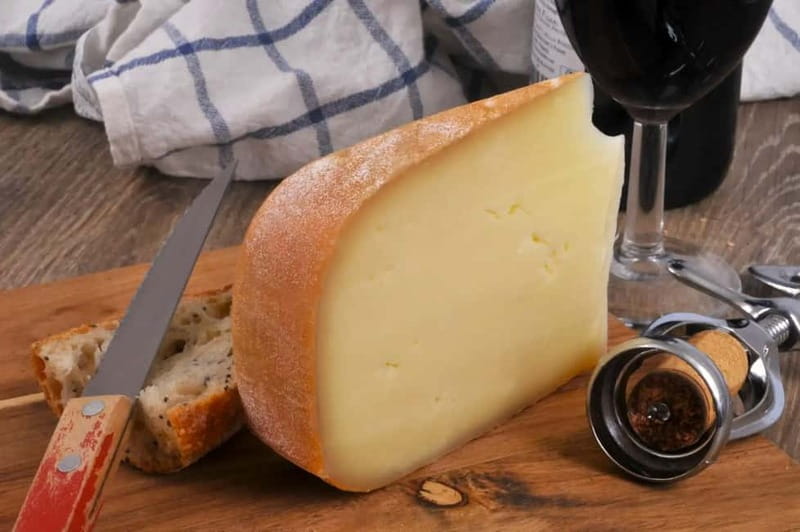 Biarritz: Culture and Food Walking Guided Tour - A Detailed Look at the Tour Experience