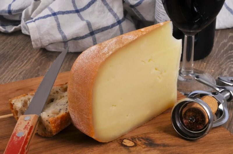 Biarritz Guided Walking & Gourmet Tour - Tour Experience