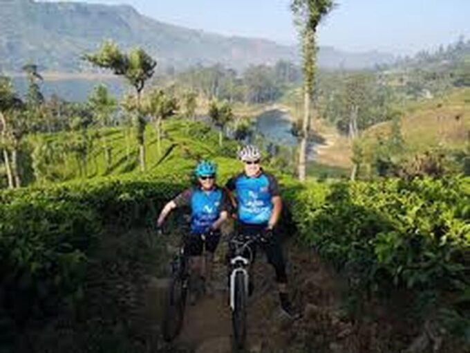 Bicycle Adventure-Liptons Seat & Dambetenna Tea Factory Tour - Guided Bicycle Tour