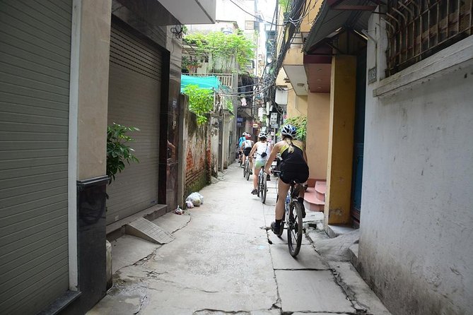 Bicycle Tours Hanoi: Half Day Hanoi City Bicycle Tours - Participant Requirements