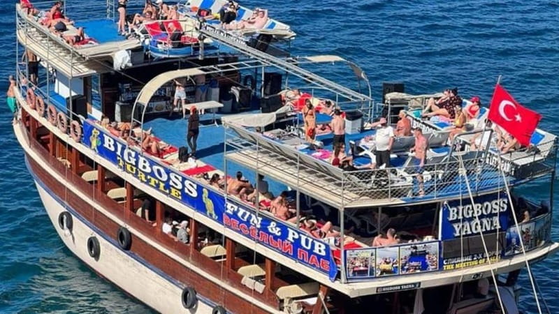 Big Boss Boat Trip Adults Only +16 - FAQs