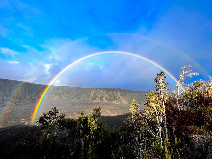 Big Island: Coffee, Black Sand, Volcano and Waterfall Tour - Active Volcanoes at Hawaii Volcanoes National Park