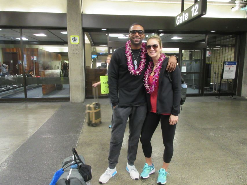 Big Island: Kona Airport Traditional Lei Greeting - Transportation and Assistance