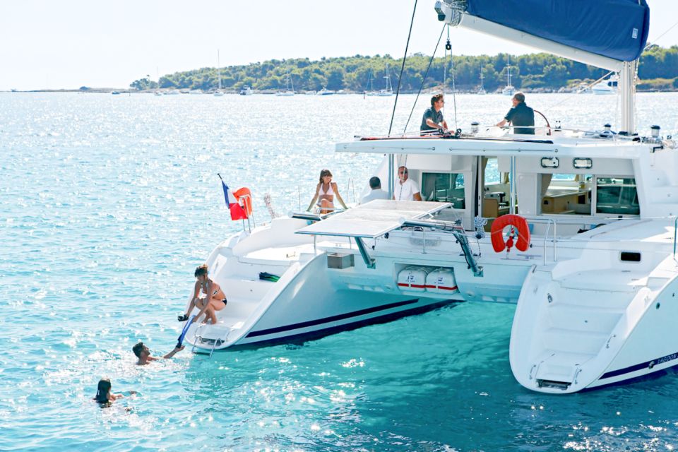 Big Island: Luxury Catamaran Trip Along the Kona Coast - Price and Inclusions