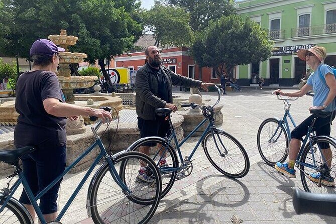BIKE TOUR in the coolest areas of GUADALAJARA - A fun, authentic look at Guadalajara on two wheels