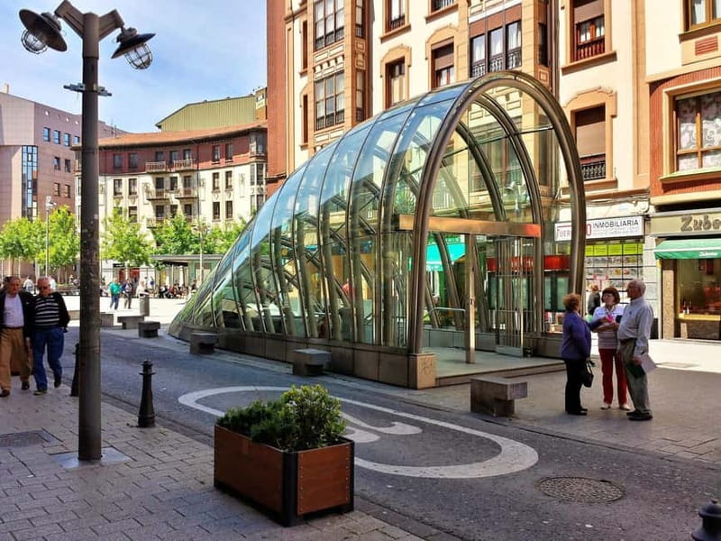Bilbao: Private Guided City Tour - Key Points