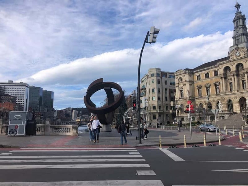 Bilbao: Private walking tour of the old town - Key Points  