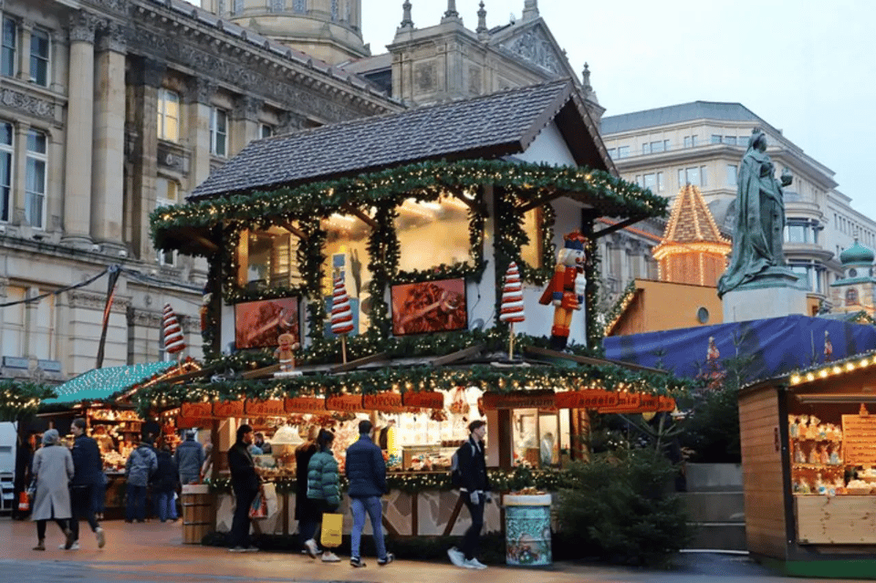 Birmingham: Christmas Market and Festive Lights Walking Tour - Exploring the Tour Itinerary in Detail