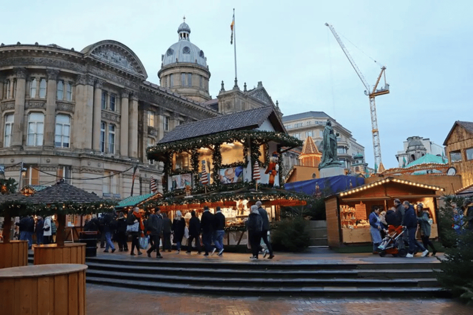 Birmingham: Christmas Market and Festive Lights Walking Tour - Authentic Feedback and Expectations