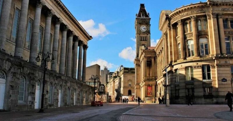 Birmingham : Must-see Attractions Private Walking Tour - Exploring Birminghams Highlights