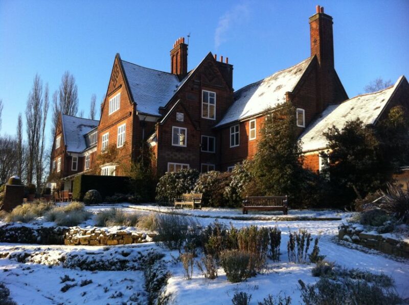 Birmingham: Winterbourne House and Garden Admission Ticket - Visitor Amenities