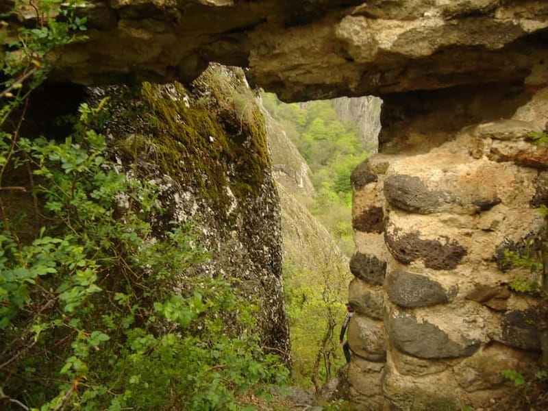 Birtvisi Canyon: One Day Hiking Tour - Who Should Consider This Tour?