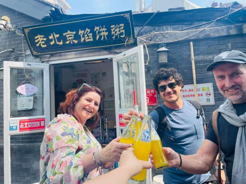 Bite and Stroll: Brunch Tour in Old Town Beijing! - Key Points