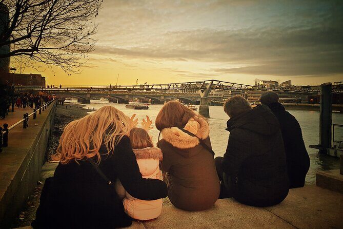 Black Cab Tour of London - Narrated Taxi Tour Guide - History Sightseeing - The Sum Up