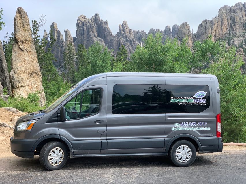 Black Hills: Private Tour of Mt. Rushmore & Flume Trail Hike - Tour Details