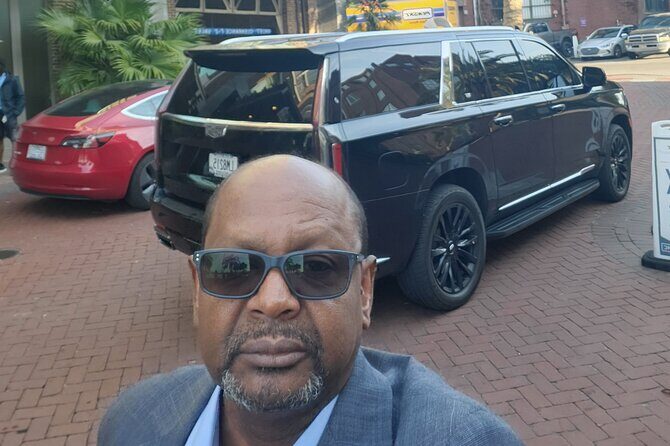 Black SUV Luxury limousines Transportation Services - An In-Depth Look at the Black SUV Luxury Transportation Service