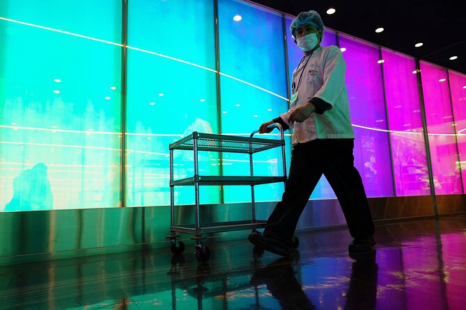 Blade Runner Photo Workshop in Shibuya With Laurence Bouchard - Accessibility and Physical Requirements