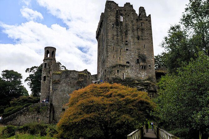 Blarney Castle and Jameson Midleton Distillery Private Day Tour - FAQ
