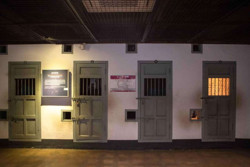 Blood & Tears: Korea Dark History Guided Walking Tour - What You Can Expect Throughout the Tour