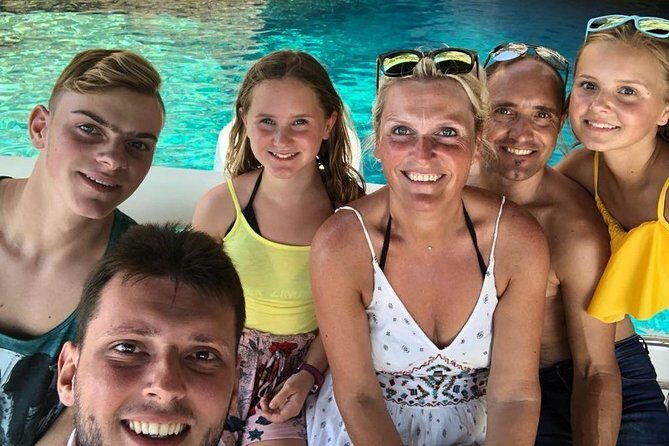 Blue cave & Hvar (5 Islands) private tour from Split or Trogir - FAQ