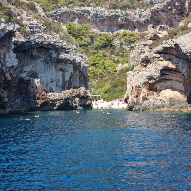 Blue Cave & Island Treasures: Komia & 5 Gems Boat Tour - Return Trip and Final Reflections