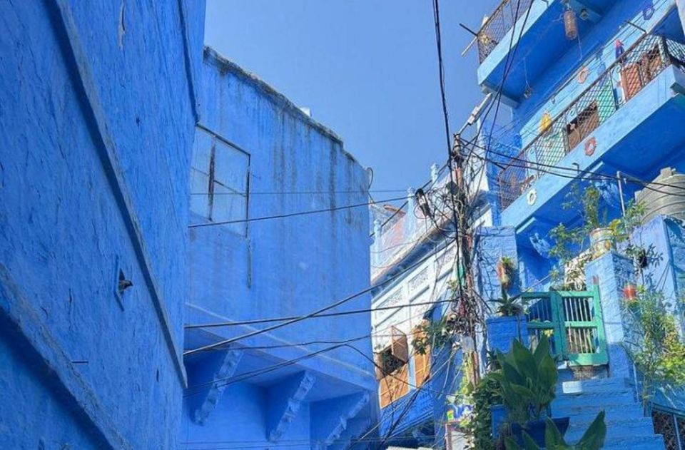 Blue City Heritage Walking Tour With Pick Up & Drop Off - Whats Included