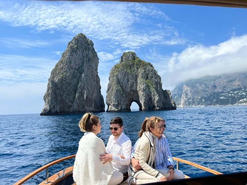 Blue Grotto and Capri: Private Boat Tour and Visit - Itinerary in Detail