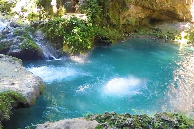 Blue Hole and Dunn's River Falls Private Combo Tour Ocho rios - FAQ