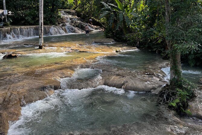 Blue Hole and Dunn's River Tour (Entrance Fees Not Included) - FAQ