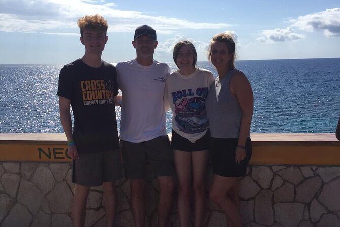 Blue Hole Mineral Spring, Seven Mile Beach, Ricks Cafe/ Shopping Private Tour - Final Thoughts