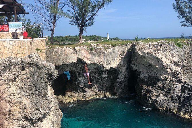 Blue Hole Mineral Springs, Rick's Café, and Shopping Combo Tour - A Practical Look at the Blue Hole, Ricks Café, and Shopping Tour in Negril