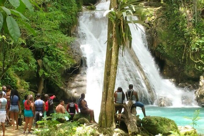 Blue Hole/Secert falls and Dunns River Combo Tour - FAQ
