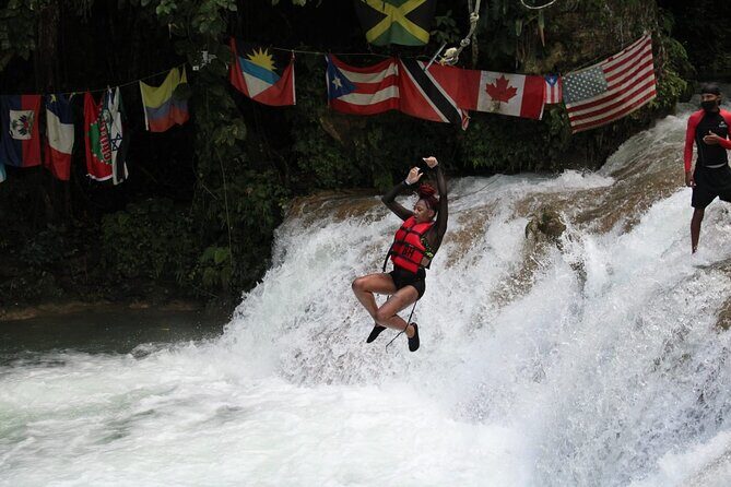 Blue Hole / Secret Falls Private Tour including Entry Fee - Reviews and Authentic Perspectives