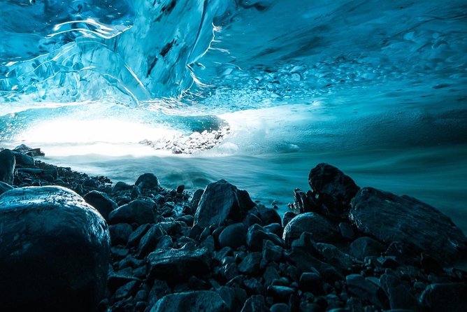 Blue Ice Cave Adventure - Meeting and Pickup