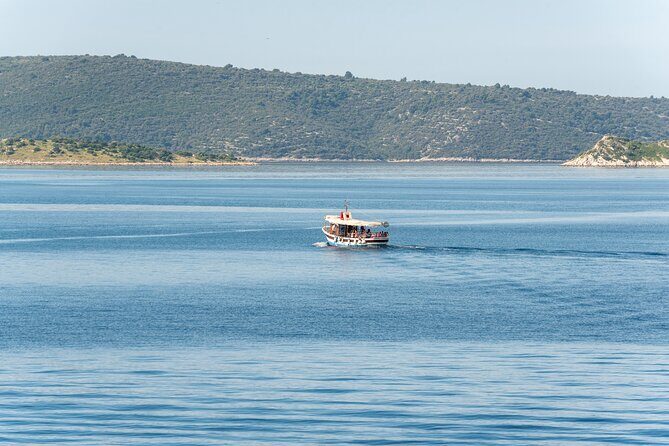 Blue Lagoon 3 Islands Tour with Lunch and Drinks Included - FAQs