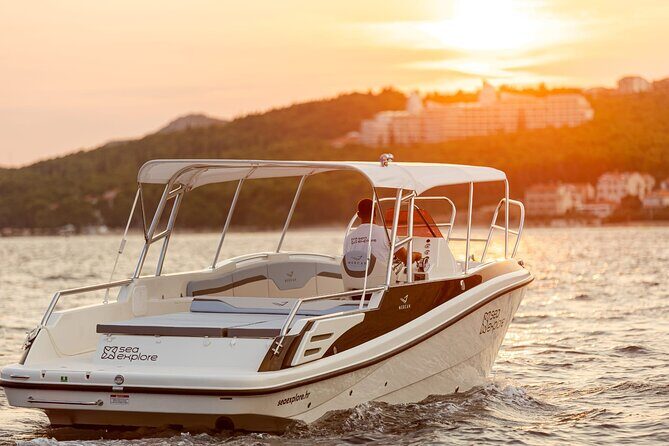 Blue Lagoon and 3 Islands Half Day Tour by Speed Boat - Trogir - Who Will Love This Tour?