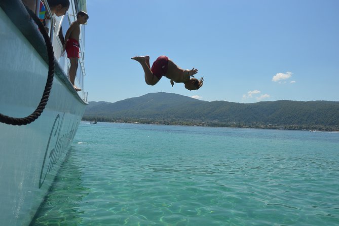 Blue Lagoon-Vourvourou Lunch Cruise From Ouranoupolis - Cruises Inclusions and Offerings