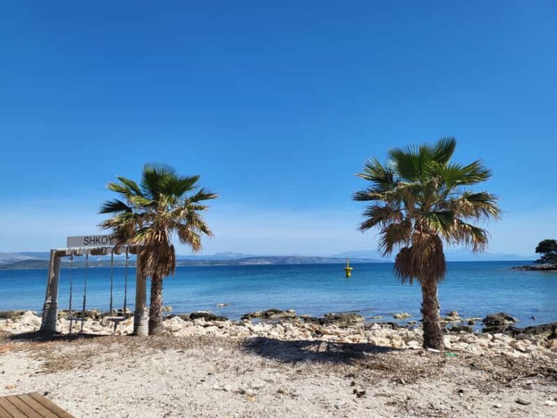 Blue lagoon with a speed boat water and towels included - FAQs