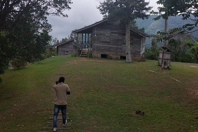 Blue Mountain Sight-Seeing & Nature Trail Hike with Private Guide - Frequently Asked Questions