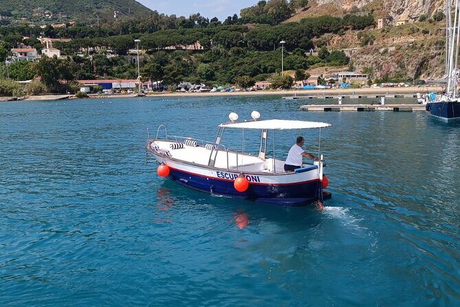 Boat excursion to Cefalu with aperitif - Key Points
