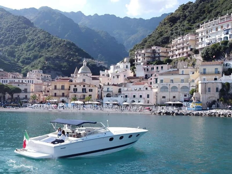 Boat Experience: Tour for Capri or Amalfi Coast - A Look at the Boat Experience: Tour for Capri or Amalfi Coast