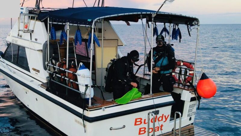 Boat for Scuba Divers: Karwela, Hephaestus & Fessej Rock - Good To Know