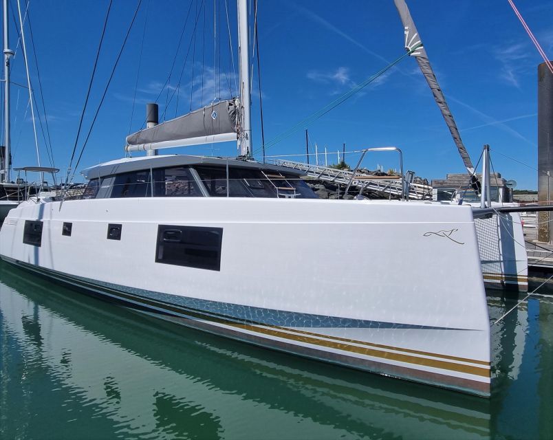 Boat in Algarve - Luxury Catamaran - Lagos - Tailor-Made Itinerary