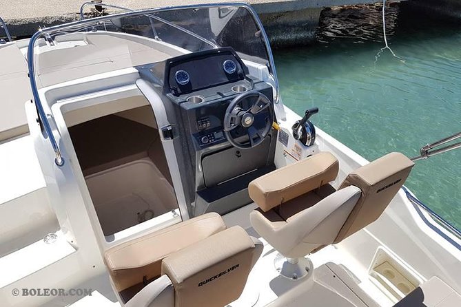 Boat Rental Q605 Helios (150hp / 7p) - Can Pastilla - Accessibility and Policies