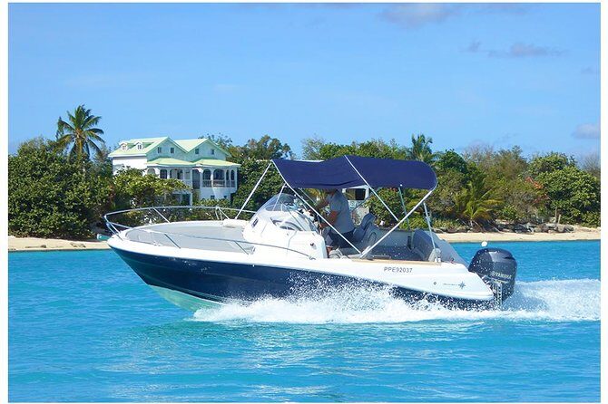 Boat rental To go by yourself CAP CAMARAT - Exploring Saint Martin from the Water: A Review of the Cap Camarat Boat Rental