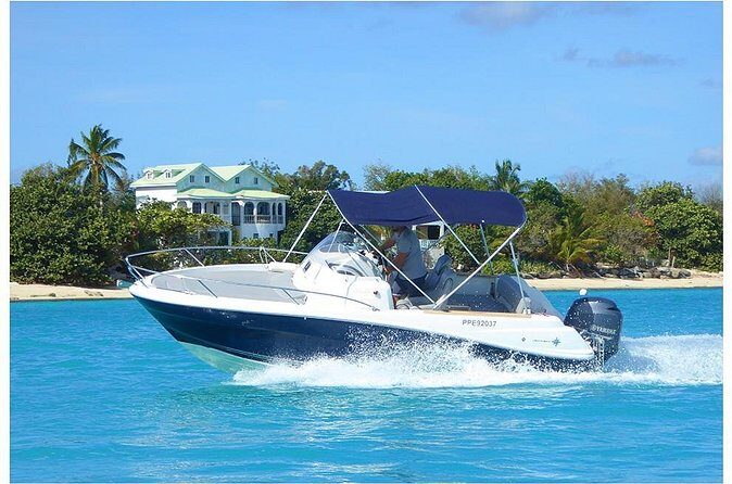 Boat rental To go by yourself CAP CAMARAT - Who Is This Experience Best For?