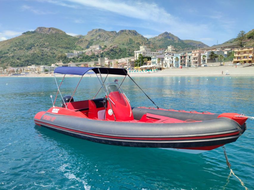 Boat Rental With License in Letojanni - Boat Features